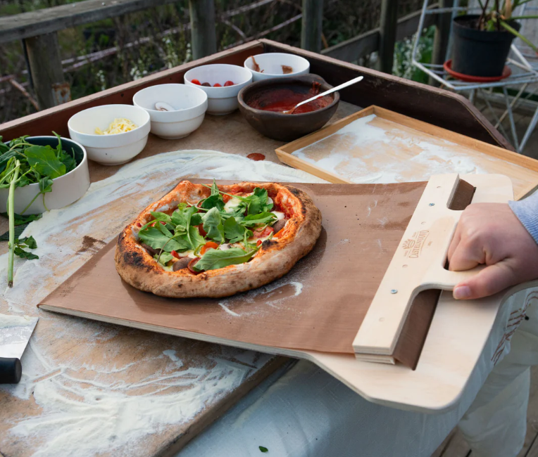 PALA DESLIZANTE PARA PIZZA 30x30 CM